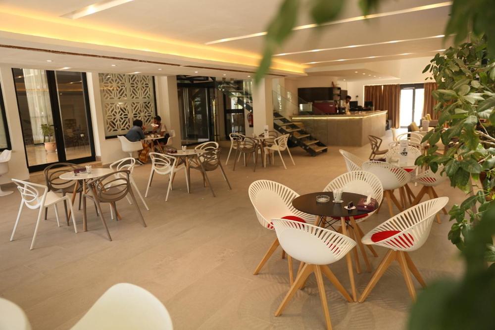 Hotel Ksar Dhiafa By Plaza Hotels & Resorts Sidi Bouzid 外观 照片