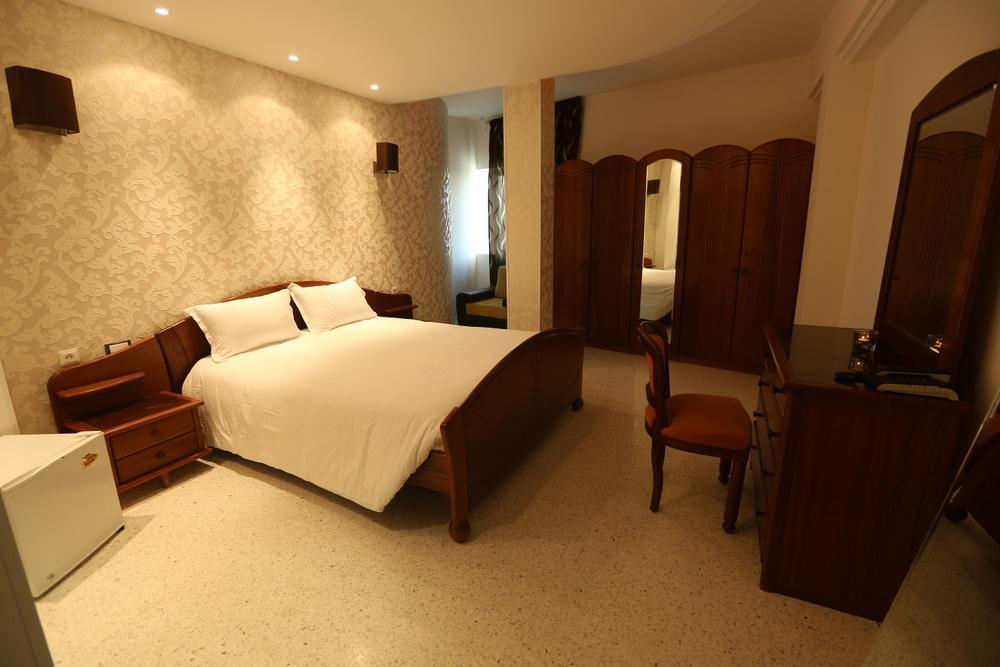 Hotel Ksar Dhiafa By Plaza Hotels & Resorts Sidi Bouzid 外观 照片