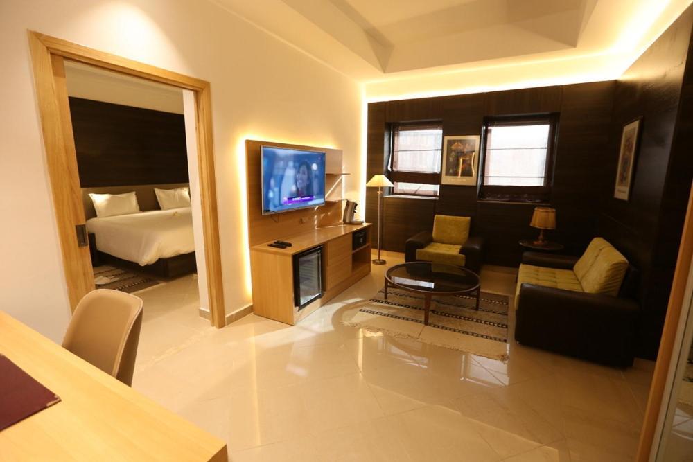 Hotel Ksar Dhiafa By Plaza Hotels & Resorts Sidi Bouzid 外观 照片
